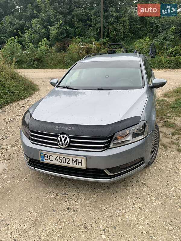 Volkswagen Passat 2011
