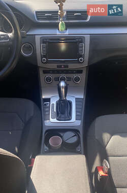 Седан Volkswagen Passat 2013 в 