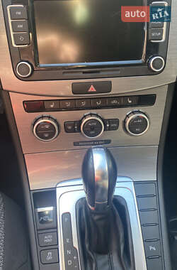 Седан Volkswagen Passat 2013 в 