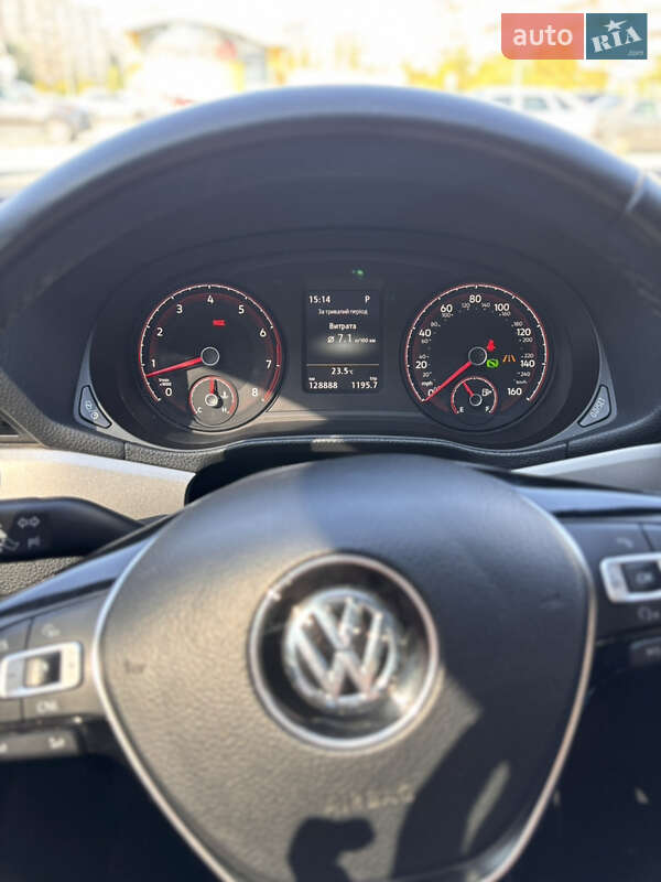 Седан Volkswagen Passat 2020 в Киеве