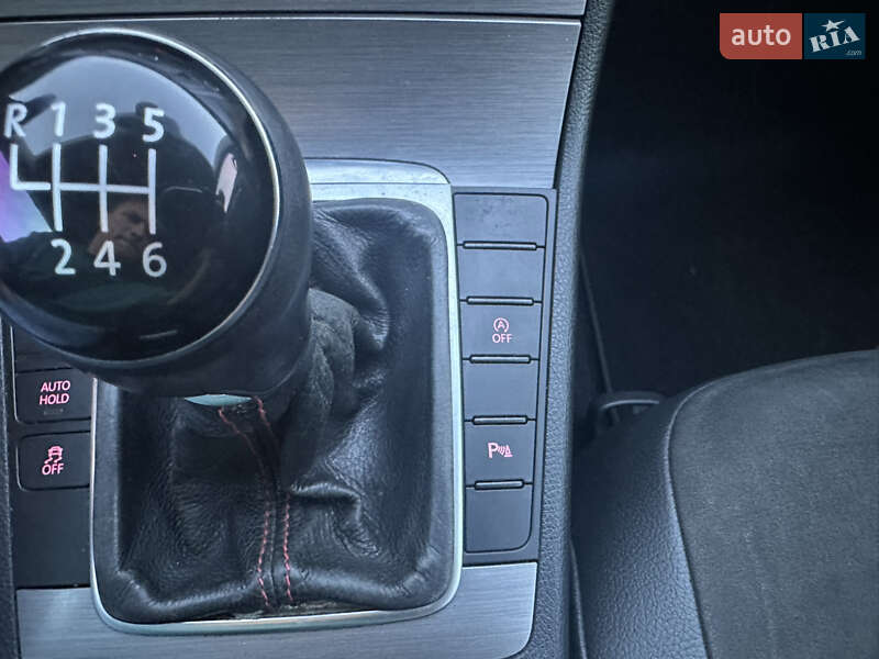 Універсал Volkswagen Passat 2012 в Ніжині