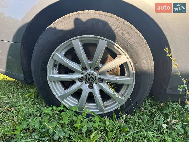 Седан Volkswagen Passat 2007 в Харкові