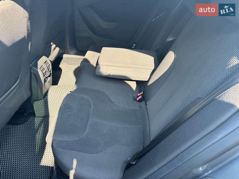 Седан Volkswagen Passat 2007 в Харкові