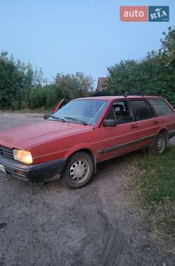 Универсал Volkswagen Passat 1988 в Великих Мостах