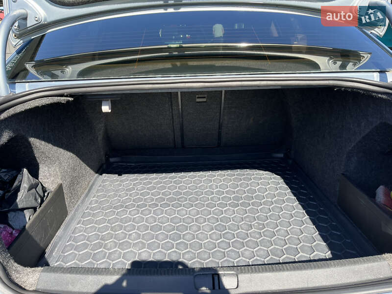 Седан Volkswagen Passat 2010 в Запорожье