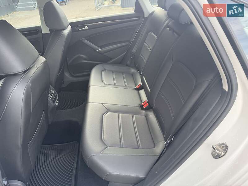 Седан Volkswagen Passat 2021 в Киеве фото 18 Седан Volkswagen Passat 2021 в Киеве