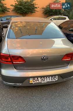 Volkswagen Passat 2013