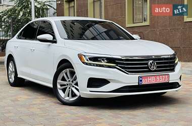 Седан Volkswagen Passat 2020 в Одессе