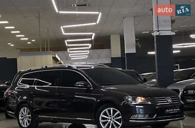 Универсал Volkswagen Passat 2011 в Николаеве