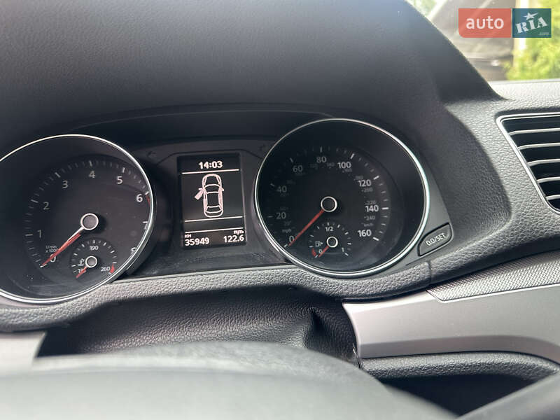 Седан Volkswagen Passat 2016 в Дніпрі