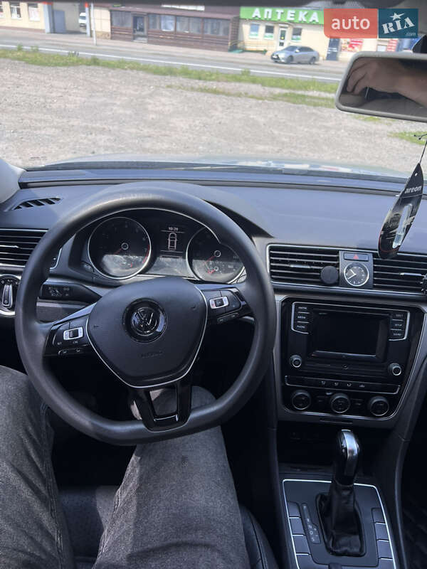 Седан Volkswagen Passat 2016 в Харькове