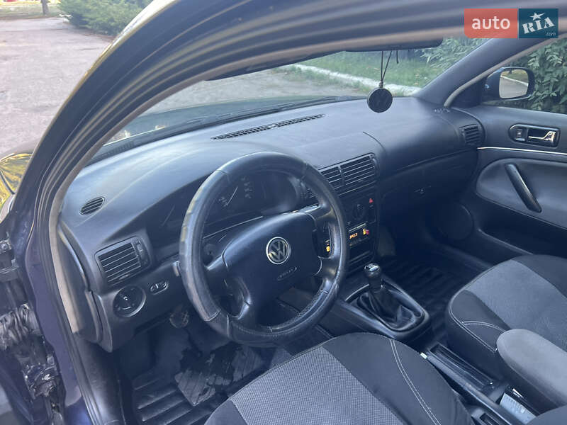 Седан Volkswagen Passat 1997 в Кропивницком
