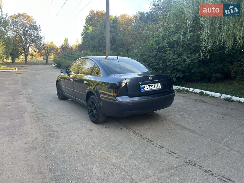 Седан Volkswagen Passat 1997 в Кропивницком