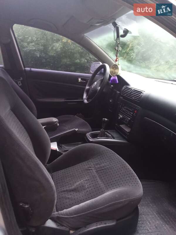 Седан Volkswagen Passat 1999 в Каменец-Подольском