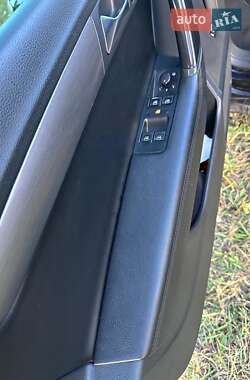 Універсал Volkswagen Passat 2012 в 