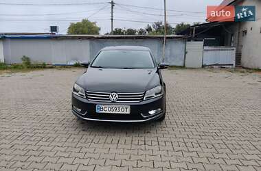 Седан Volkswagen Passat 2011 в Сокале