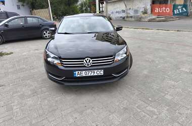 Седан Volkswagen Passat 2014 в Дніпрі