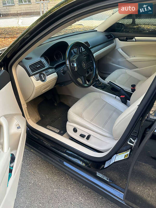 Седан Volkswagen Passat 2015 в Києві
