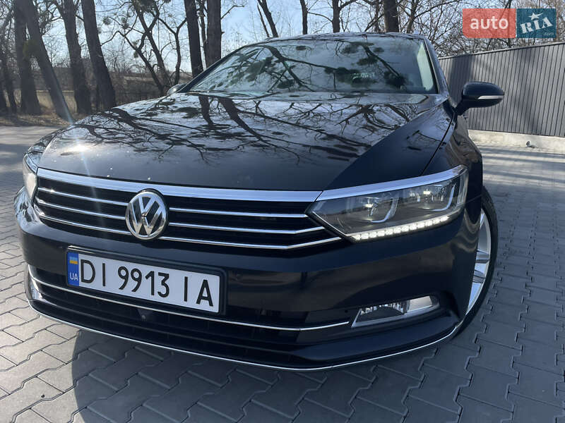 Універсал Volkswagen Passat 2015 в Чернівцях