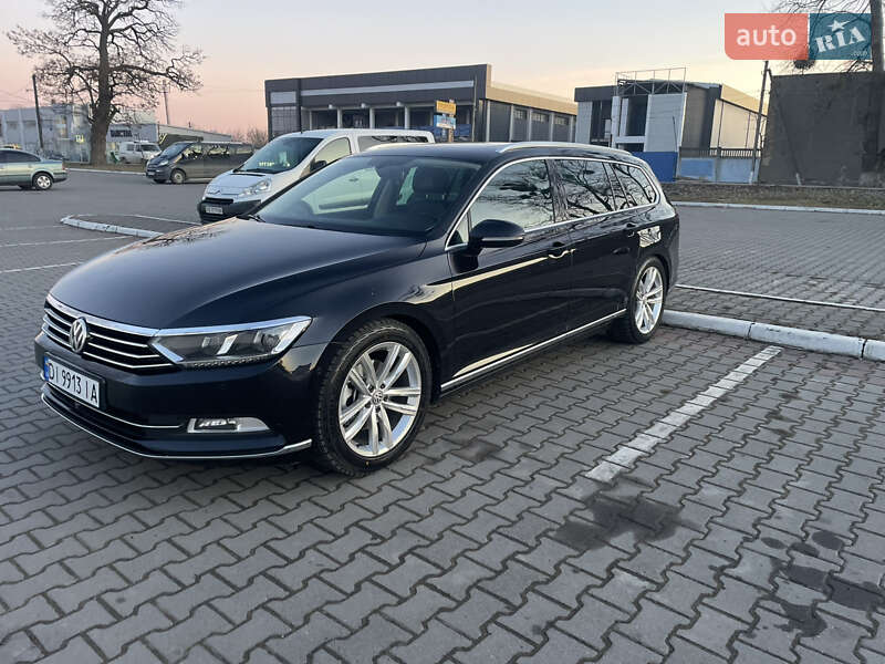 Універсал Volkswagen Passat 2015 в Чернівцях