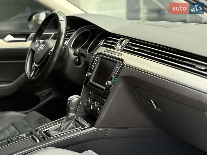 Универсал Volkswagen Passat 2015 в Тернополе фото 27 Универсал Volkswagen Passat 2015 в Тернополе