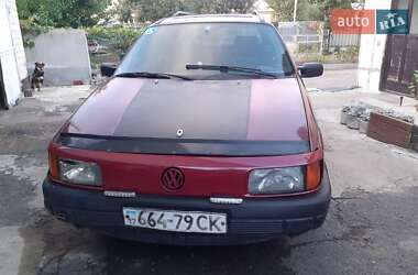 Универсал Volkswagen Passat 1992 в Лубнах