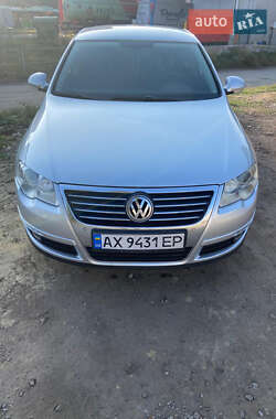 Седан Volkswagen Passat 2008 в Харкові