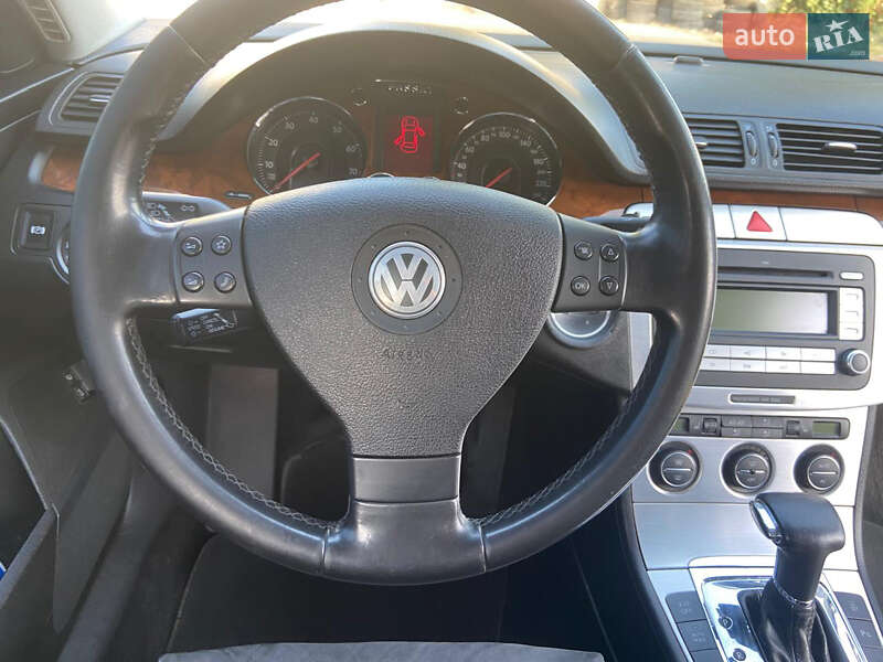 Седан Volkswagen Passat 2008 в Харькове