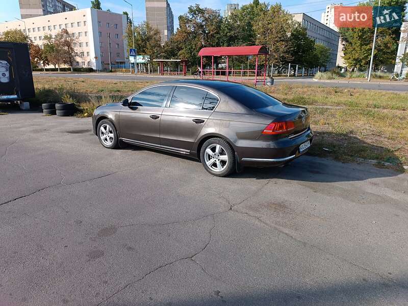 Седан Volkswagen Passat 2012 в Киеве фото 2 Седан Volkswagen Passat 2012 в Киеве