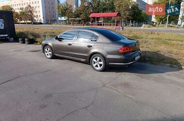 Седан Volkswagen Passat 2012 в 