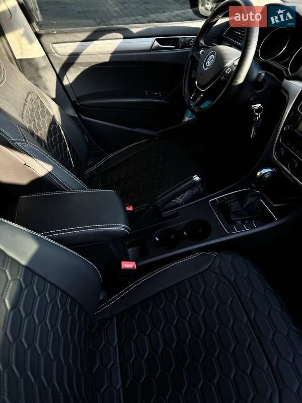 Седан Volkswagen Passat 2016 в Сумах фото 10 Седан Volkswagen Passat 2016 в Сумах