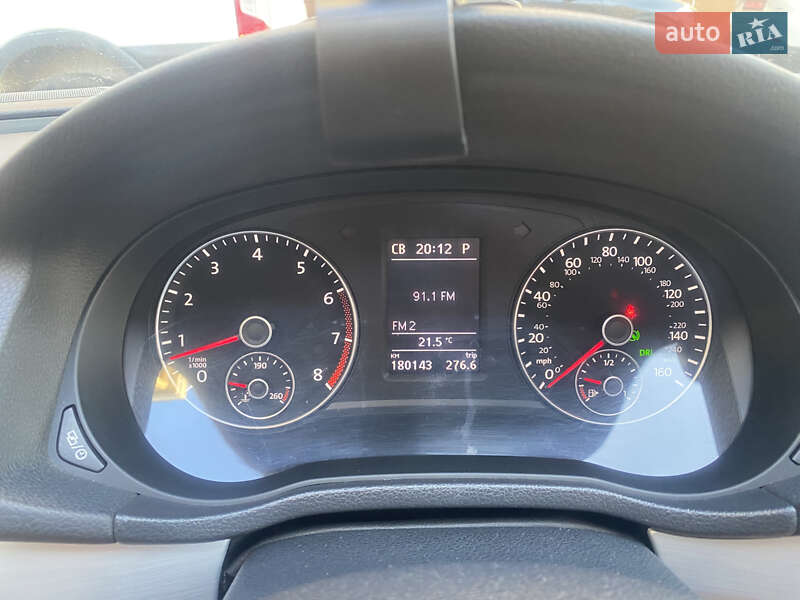 Седан Volkswagen Passat 2013 в Львове