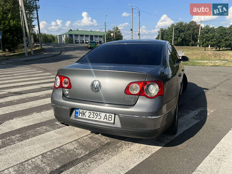 Седан Volkswagen Passat 2006 в Первомайську