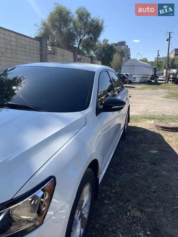 Седан Volkswagen Passat 2017 в Днепре фото 8 Седан Volkswagen Passat 2017 в Днепре