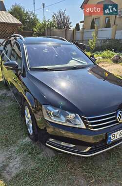 Універсал Volkswagen Passat 2012 в 
