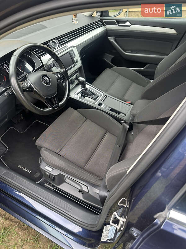 Универсал Volkswagen Passat 2016 в Луцке