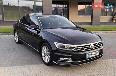 Седан Volkswagen Passat 2017 в Мукачевому