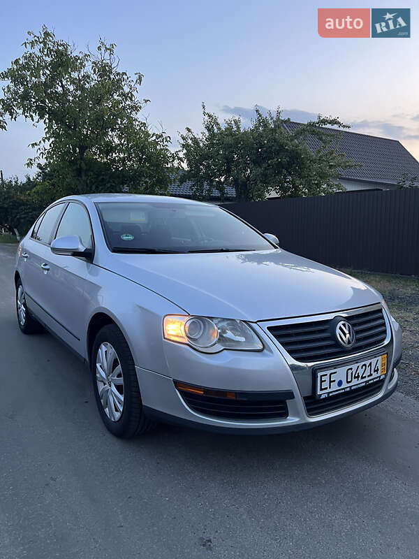 Седан Volkswagen Passat 2007 в Ковеле