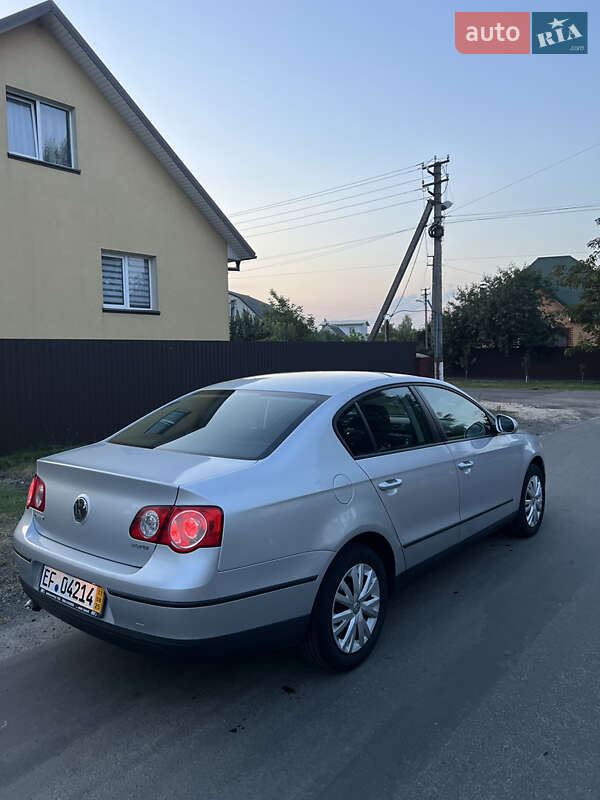Седан Volkswagen Passat 2007 в Ковеле