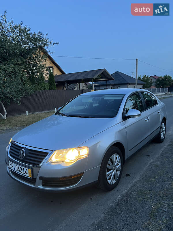 Седан Volkswagen Passat 2007 в Ковеле
