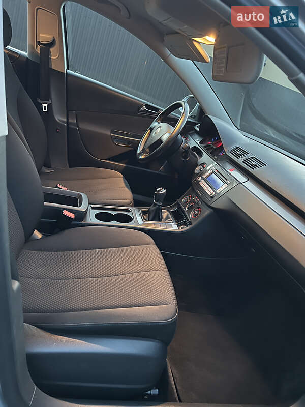 Седан Volkswagen Passat 2007 в Ковеле