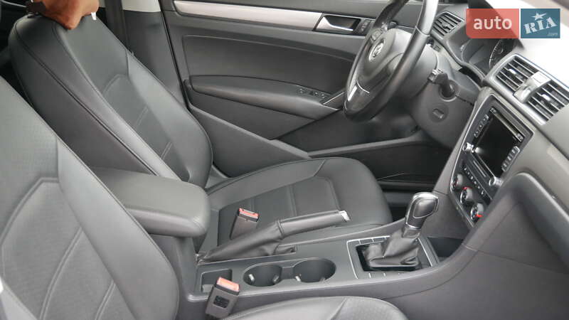 Седан Volkswagen Passat 2015 в Вінниці