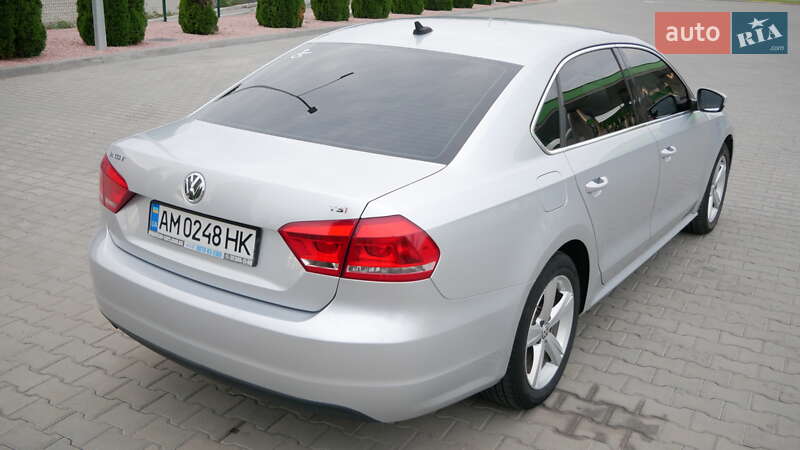 Седан Volkswagen Passat 2015 в Вінниці