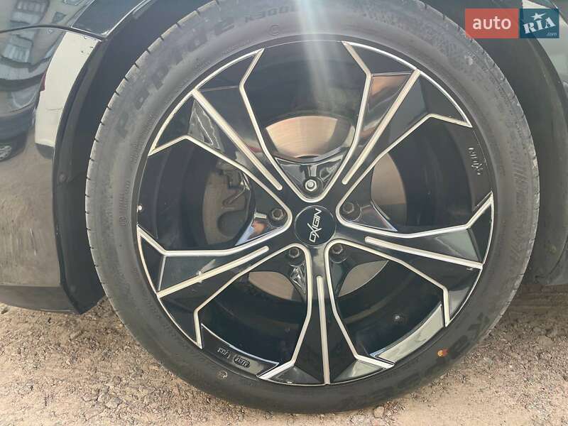 Универсал Volkswagen Passat 2012 в Коростене