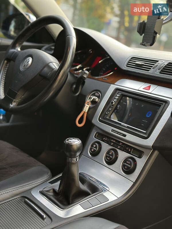Универсал Volkswagen Passat 2007 в Дубно