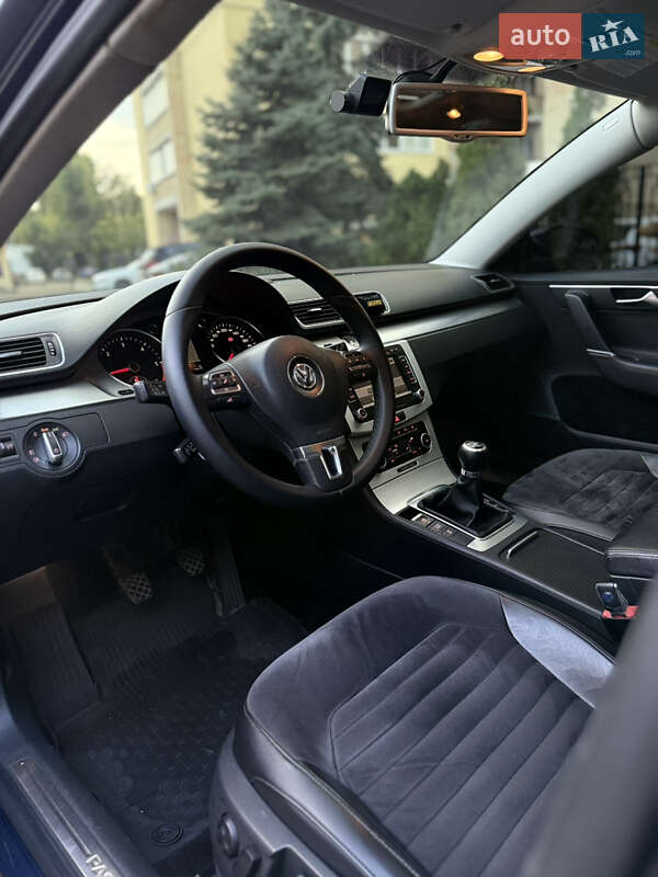 Універсал Volkswagen Passat 2011 в Києві фото 12 Універсал Volkswagen Passat 2011 в Києві