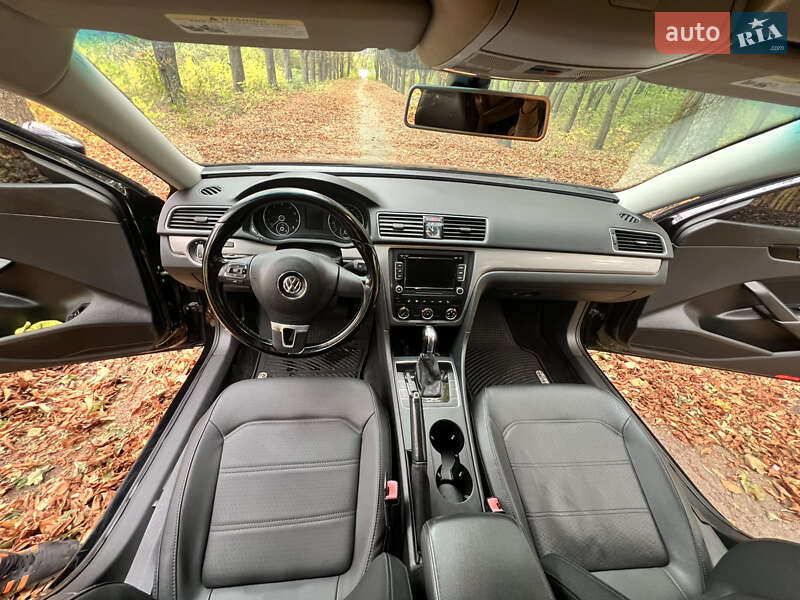 Седан Volkswagen Passat 2013 в Лозовій
