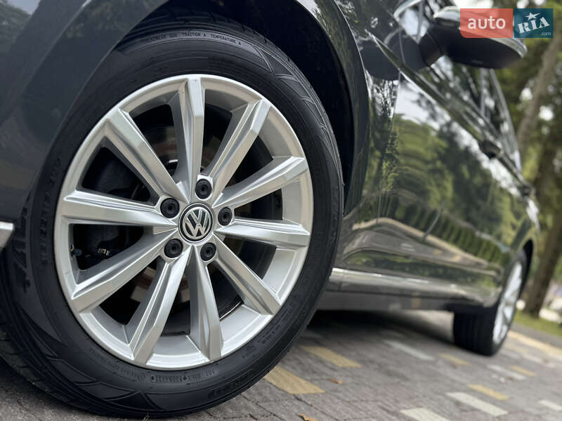 Седан Volkswagen Passat 2017 в Трускавці