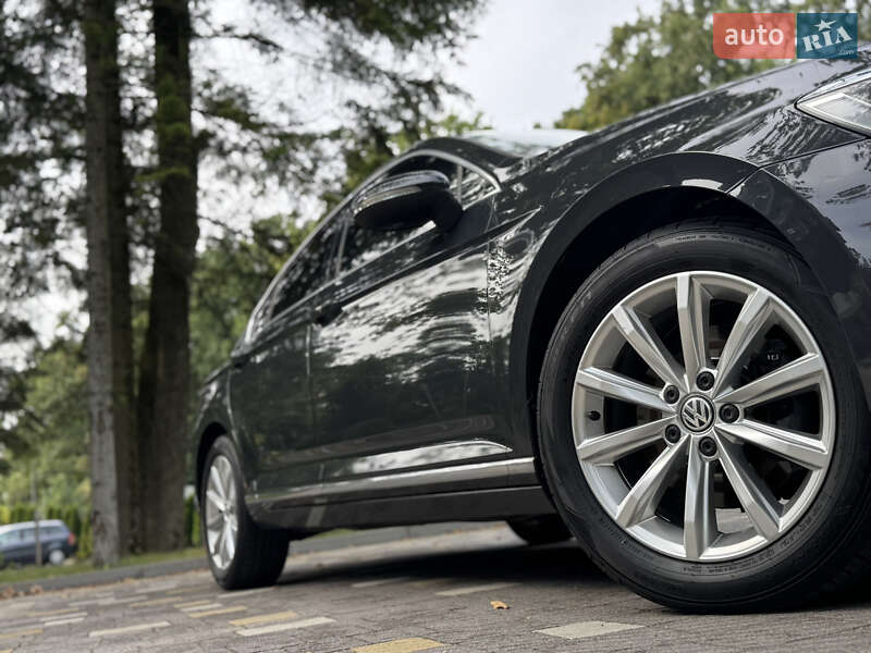 Седан Volkswagen Passat 2017 в Трускавці