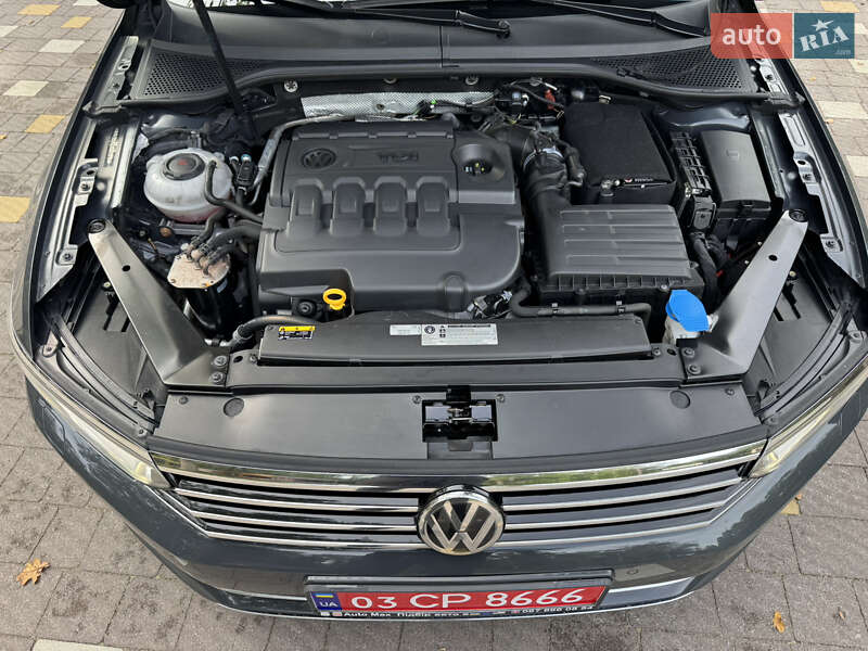 Седан Volkswagen Passat 2017 в Трускавці